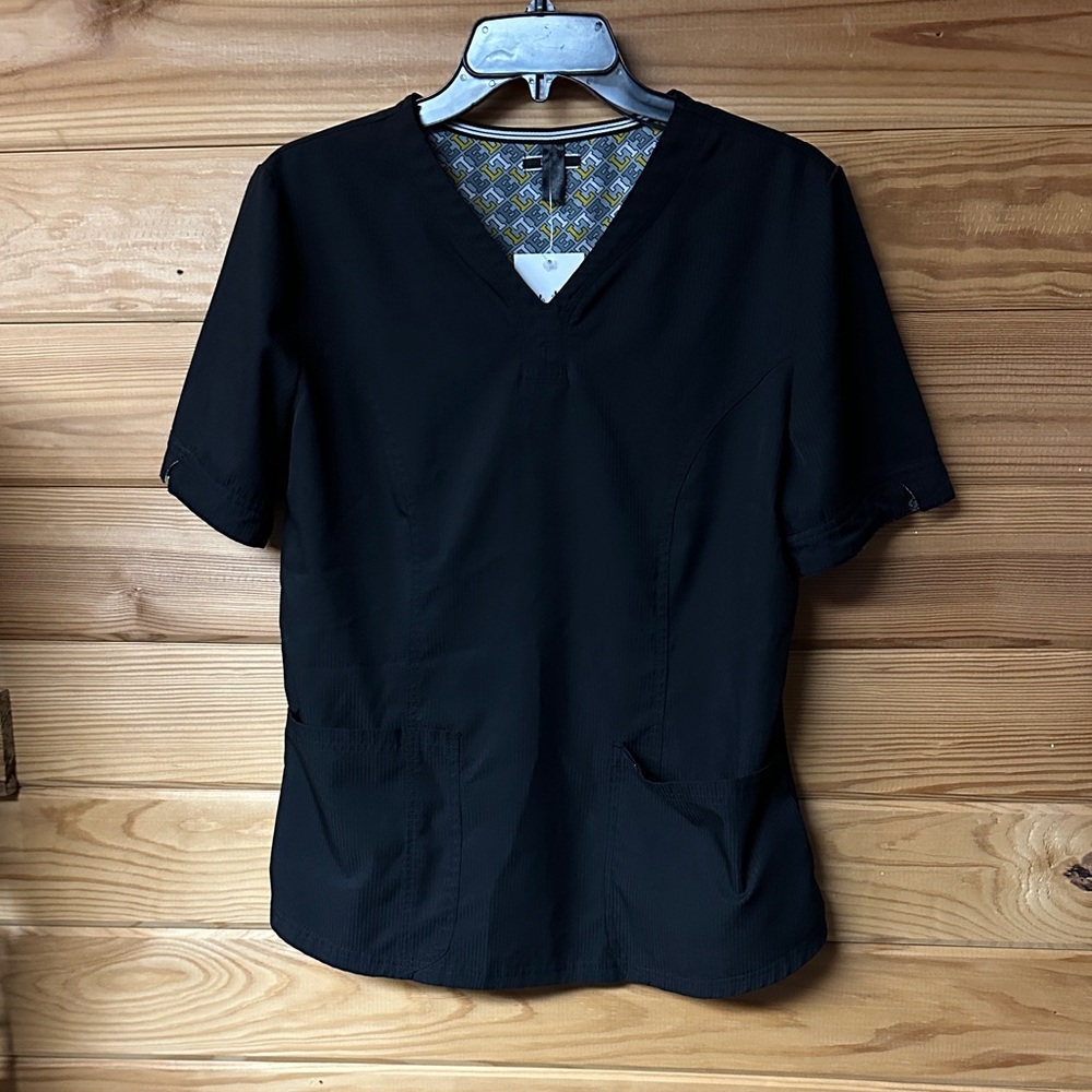 Elle Women's Black V-Neck Scrub Top Size M